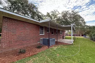 412 Roberson St, Dublin, GA 31021 - Photo 17