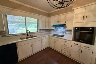 412 Roberson St, Dublin, GA 31021 - Photo 33