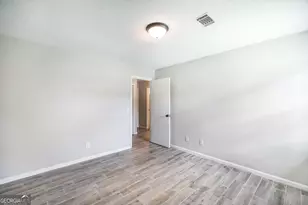 221 Gilchrist Dr, Warner Robins, GA 31093 - Photo 17