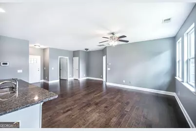 114 Sutton Drive, Perry, GA 31069 - Photo 9