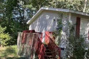 128 W Lakeview Dr, Temple, GA 30179 - Photo 3