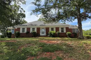 326 Parkway Dr, Thomaston, GA 30286 - Photo 1