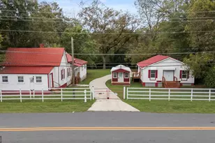 450 S Oak St, Jackson, GA 30233 - Photo 1