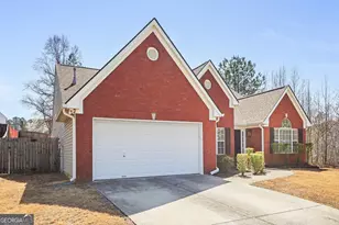 1627 Amhearst Walk Rd, Lawrenceville, GA 30043 - Photo 3