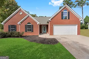 325 Peachtree Cir, Hampton, GA 30228 - Photo 1