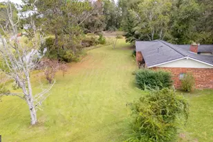 537 City Circle, Baxley, GA 31513 - Photo 7