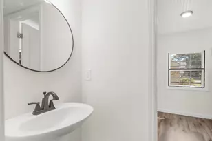 911 Clayton Ave, Griffin, GA 30223 - Photo 7