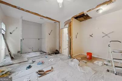 818 W 37th Street, Savannah, GA 31415 - Photo 15