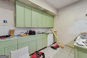 818 W 37th St, Savannah, GA 31415 - Photo 11