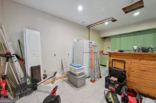 818 W 37th St, Savannah, GA 31415 - Photo 9