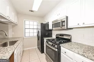 819 Arbor Hill Dr, Stone Mountain, GA 30088 - Photo 9