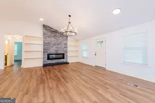 7217 Ga Hwy 18, Jeffersonville, GA 31044 - Photo 11