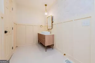 7217 Ga Hwy 18, Jeffersonville, GA 31044 - Photo 29