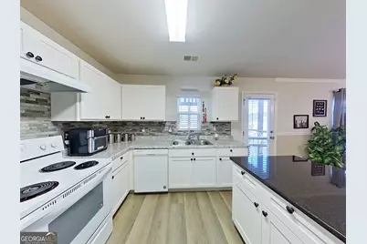 1729 Mary Avenue, Griffin, GA 30224 - Photo 9