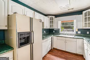 14908 Brown Bridge Rd, Covington, GA 30016 - Photo 9