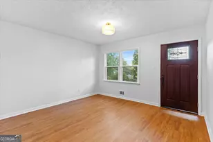 864 Oak St NW, Atlanta, GA 30318 - Photo 3