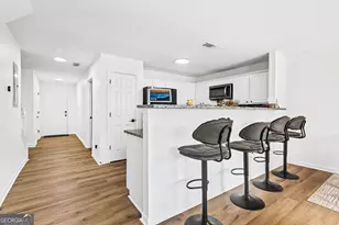 5356 Creekview Way, Morrow, GA 30260 - Photo 7