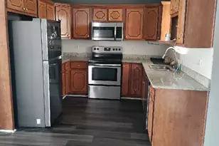 110 Bradley Cir, Barnesville, GA 30204 - Photo 3