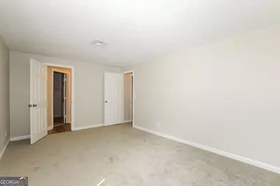 694 Stoneside Drive, Stone Mountain, GA 30083 - Photo 11