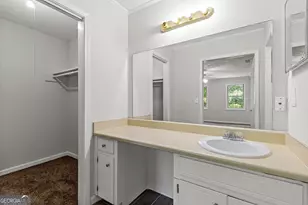 4966 Cold Springs Dr NW, Lilburn, GA 30047 - Photo 17