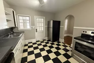 300 Forrest Ave, Gainesville, GA 30501 - Photo 5