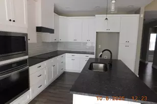 725 McCollum Rd, Barnesville, GA 30204 - Photo 9