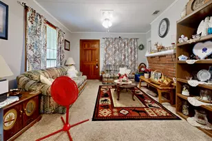 3825 Jamestown Rd, Waycross, GA 31503 - Photo 5