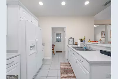 204 Peppertree Crossing Avenue #204, Brunswick, GA 31523 - Photo 11