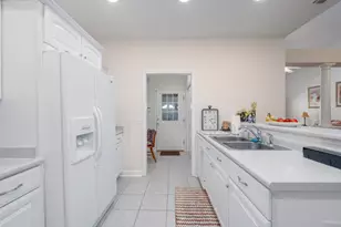 204 Peppertree Crossing Ave, Brunswick, GA 31523 - Photo 11