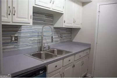 6851 Roswell Road #J21, Atlanta, GA 30328 - Photo 23