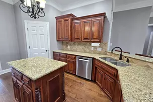 4593 San Saba Dr, Hahira, GA 31632 - Photo 5