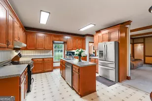 2193 Plantation Dr, Macon, GA 31211 - Photo 7