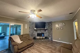 619 Olmstead Dr, Hinesville, GA 31313 - Photo 3