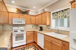 300 Banister Dr, Clayton, GA 30525 - Photo 13