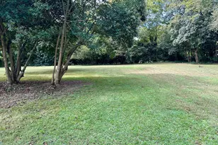 120 S Tusten St, Elberton, GA 30635 - Photo 9