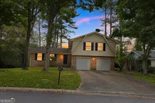 4641 Wendover Dr, Stone Mountain, GA 30083 - Photo 3