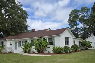 511 W Smith St, Claxton, GA 30417 - Photo 1