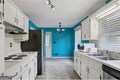 125 Meadowview Circle, Tyrone, GA 30290 - Photo 11