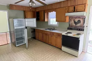 849 Prosperity Dr, Swainsboro, GA 30401 - Photo 9