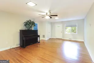 352 Greencrest Dr, Athens, GA 30605 - Photo 3