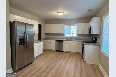 1431 Lorenzo Drive SW, Atlanta, GA 30310 - Photo 3