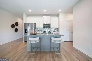 9394 Maple Grv Ln, Jonesboro, GA 30238 - Photo 9