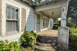 104 N Tallahassee St, Hazlehurst, GA 31539 - Photo 3