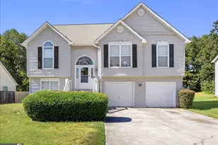 10571 Starling Trail, Hampton, GA 30228 - Photo 1