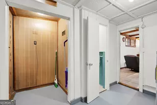 1105 E De Renne Dr, Savannah, GA 31406 - Photo 31