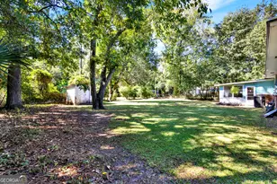1105 E De Renne Dr, Savannah, GA 31406 - Photo 37