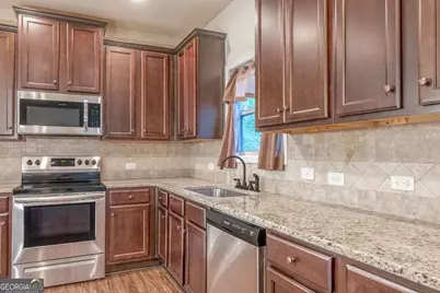 2103 River Walk Court, Griffin, GA 30223 - Photo 9