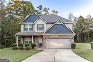 2103 River Walk Ct, Griffin, GA 30223 - Photo 1
