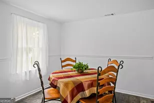 17 Russell Ave, Garden City, GA 31408 - Photo 7