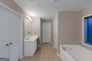 6177 Meadowwood Dr, Morrow, GA 30260 - Photo 21